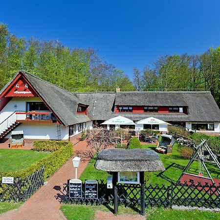 Restaurant & Hotel Baumhaus Hagen Sassnitz Eksteriør bilde