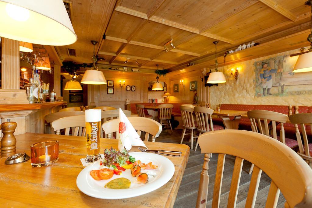 Restaurant & Hotel Baumhaus Hagen Sassnitz Eksteriør bilde